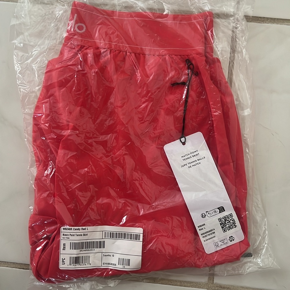 Alo Match Point Tennis Skirt NWT Candy Red - Picture 6 of 6